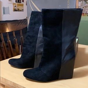 NIB 🎄 black suede & leather boots sz 10